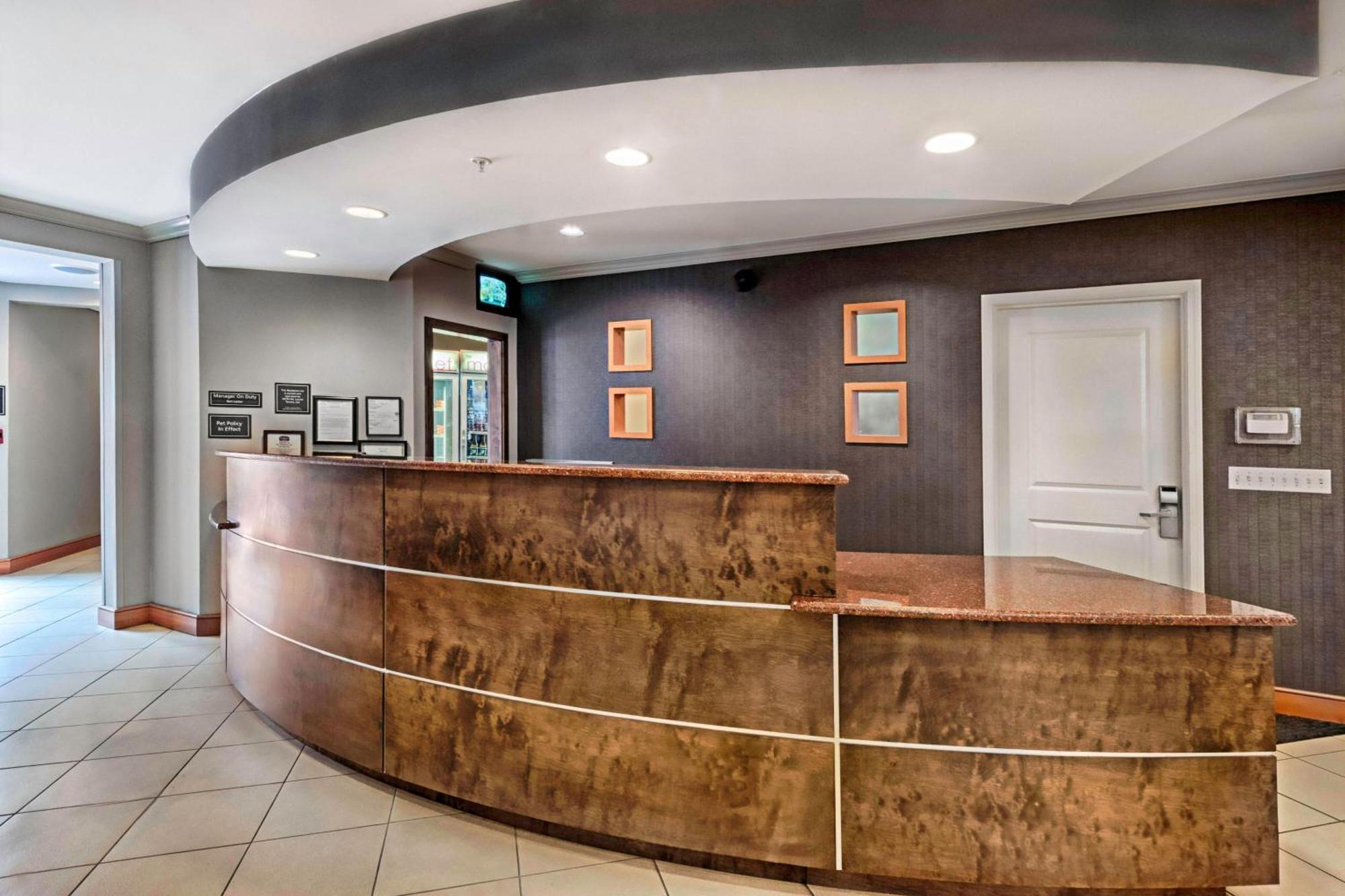 Residence Inn Mt. Laurel At Bishop'S Gate Маунт Лорел Екстериор снимка