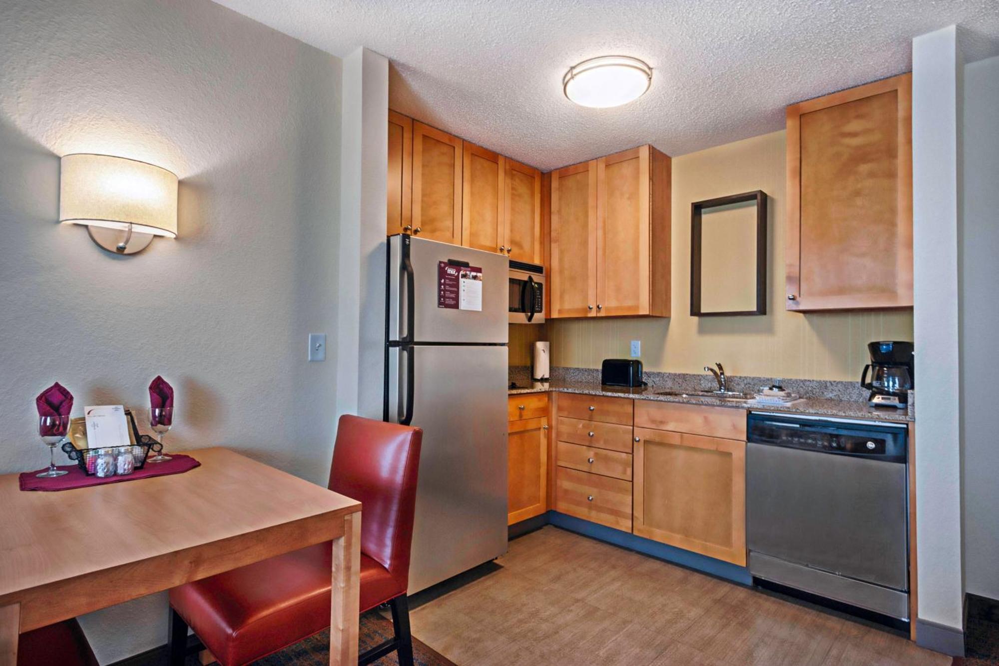 Residence Inn Mt. Laurel At Bishop'S Gate Маунт Лорел Екстериор снимка