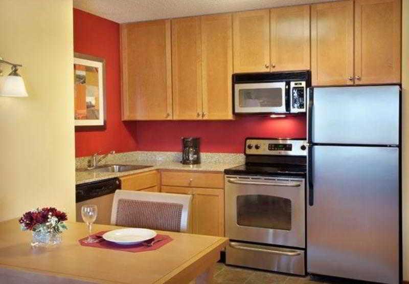 Residence Inn Mt. Laurel At Bishop'S Gate Маунт Лорел Стая снимка